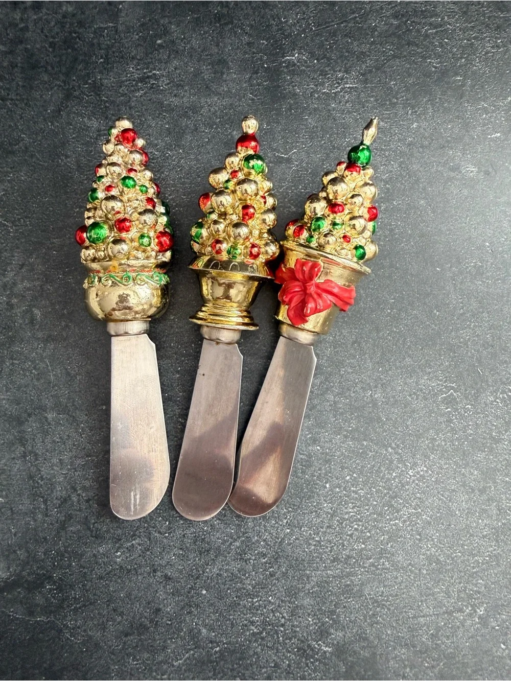 Boston Warehouse Gold, Red & Green Decorative Cheese Spreaders (Set of 3)